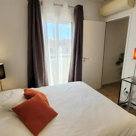 Cosy Penthouse Le Port 2 Bedroom - 2 Bath Lägenhet Nice