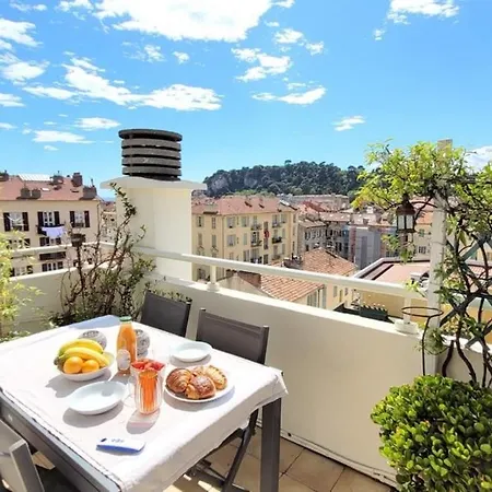 Apartment Cosy Penthouse Le Port 2 Bedroom - 2 Bath Nice