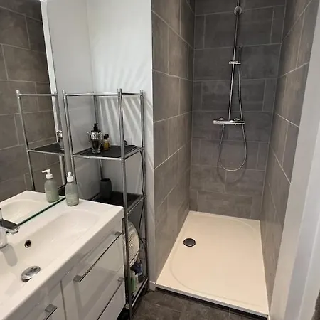 Cosy Penthouse Le Port 2 Bedroom - 2 Bath * Nice