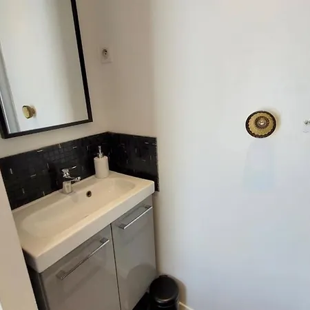 Apartamento Cosy Penthouse Le Port 2 Bedroom - 2 Bath