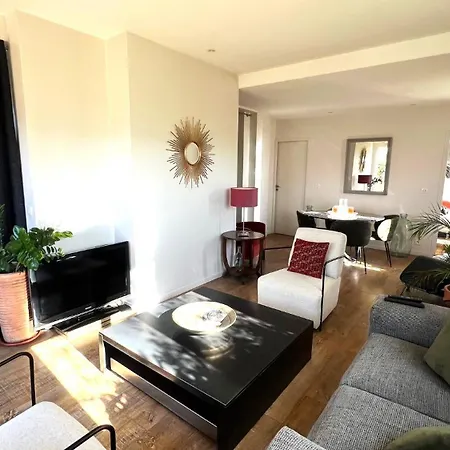 Cosy Penthouse Le Port 2 Bedroom - 2 Bath 公寓 尼斯